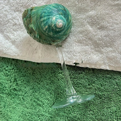 Handmade Natural Shell Transparent Base Wine Glasses